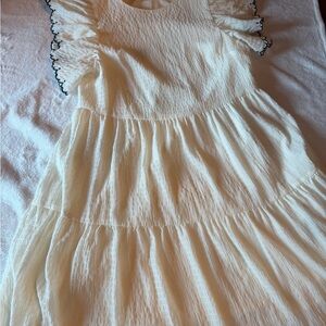 Who What Wear Cream Midi Dress with Black Trim